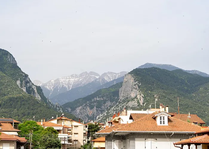 Ophelia - New Modern Apartment With Spectacular Olympus View